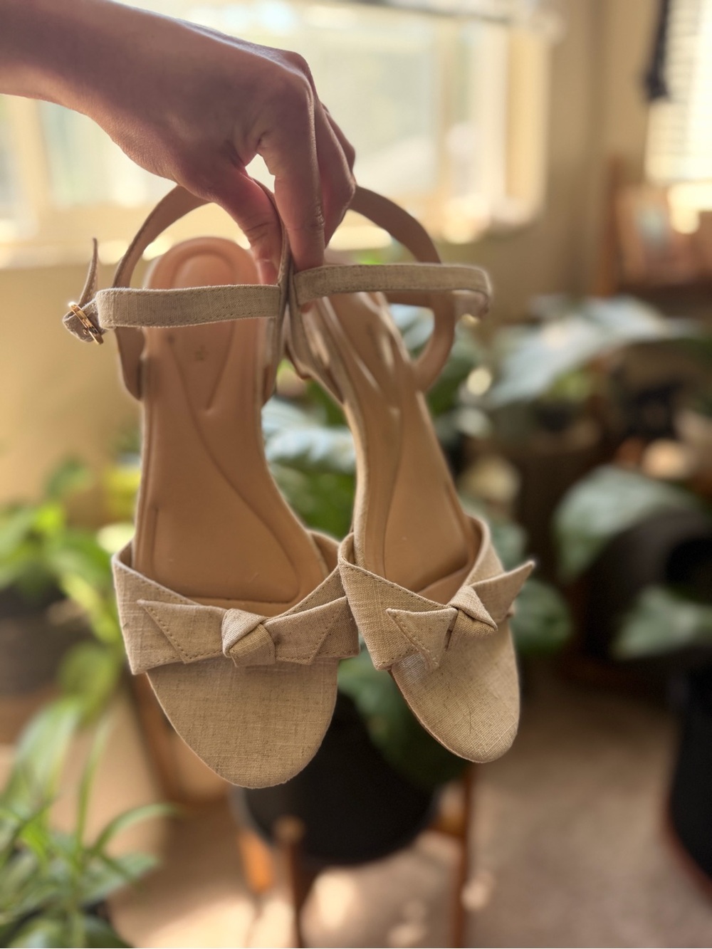 Women’s Beige Knot Front Ankle-Strap Sandals Size 8.5